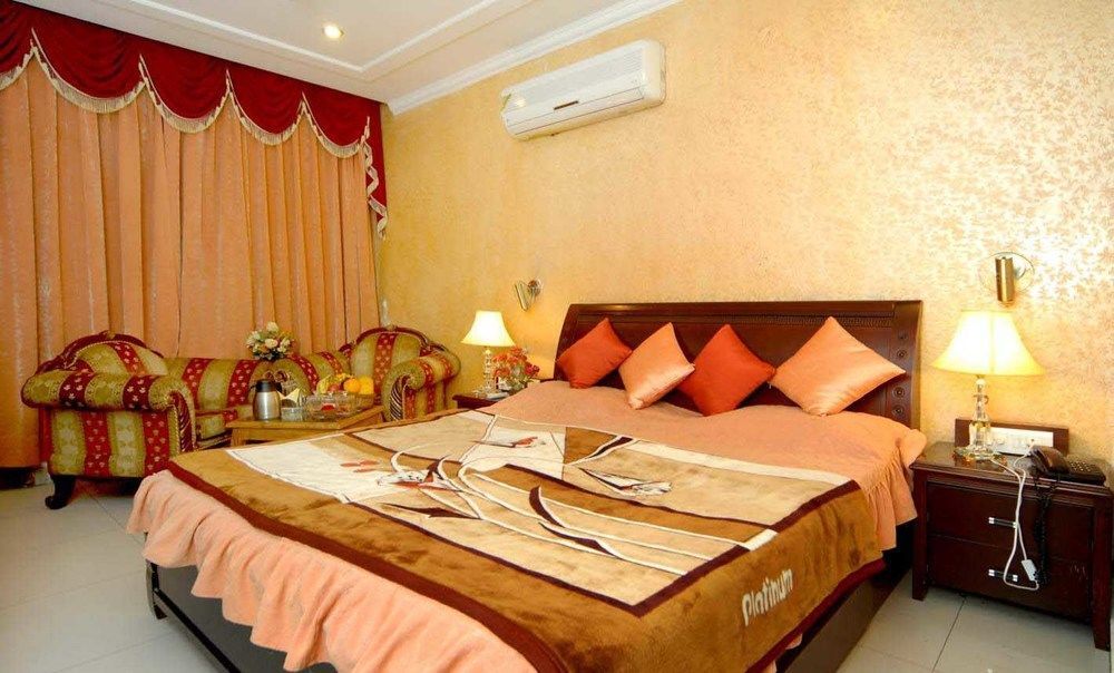 Hotel Diamond Plaza Chandigarh Luaran gambar
