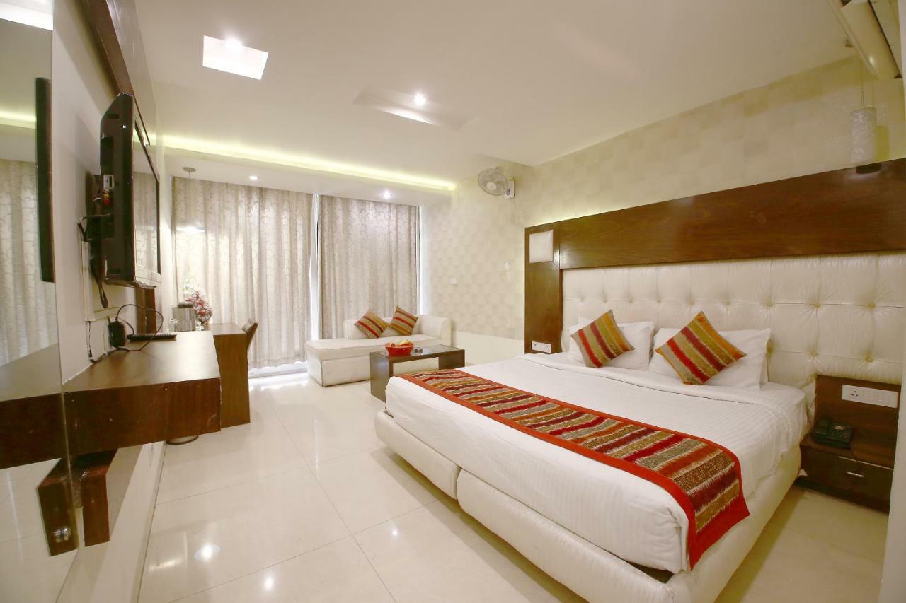 Hotel Diamond Plaza Chandigarh Luaran gambar
