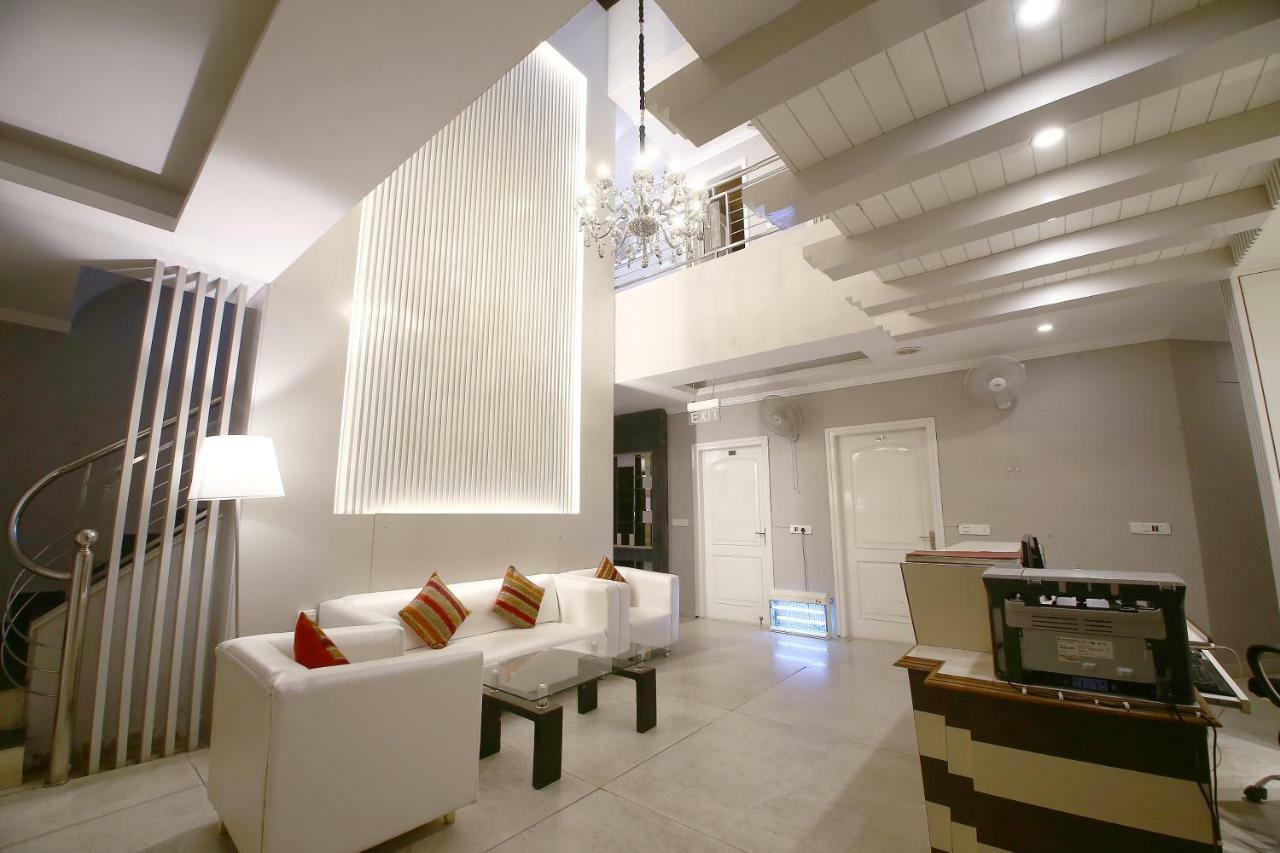 Hotel Diamond Plaza Chandigarh Luaran gambar