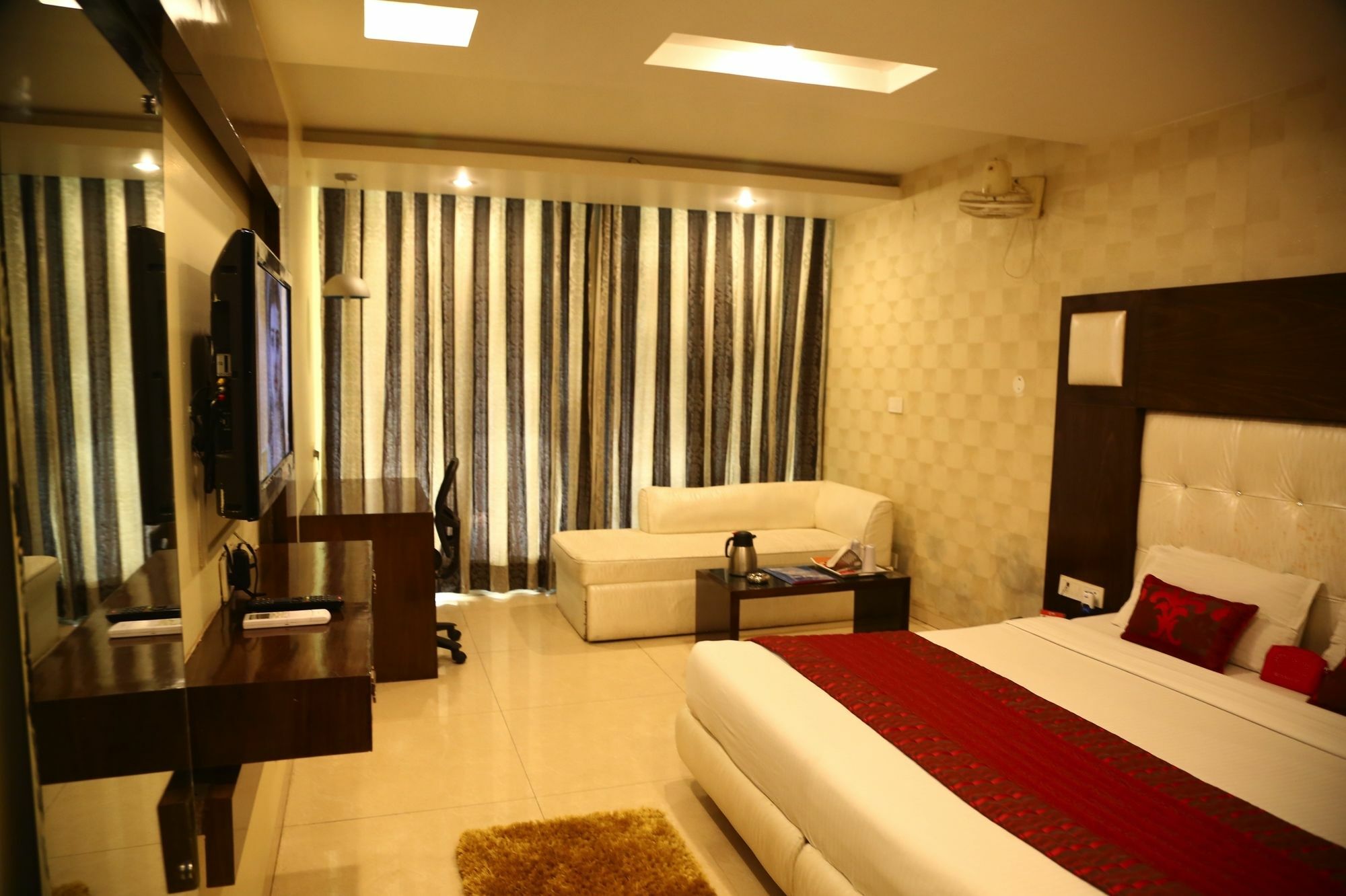Hotel Diamond Plaza Chandigarh Luaran gambar